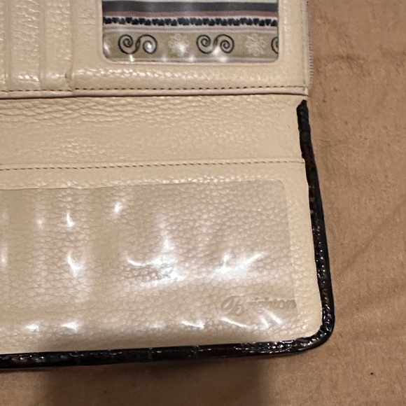 Brighton Cream and Brown Wallet with Heart Charm - Picture 7 of 9